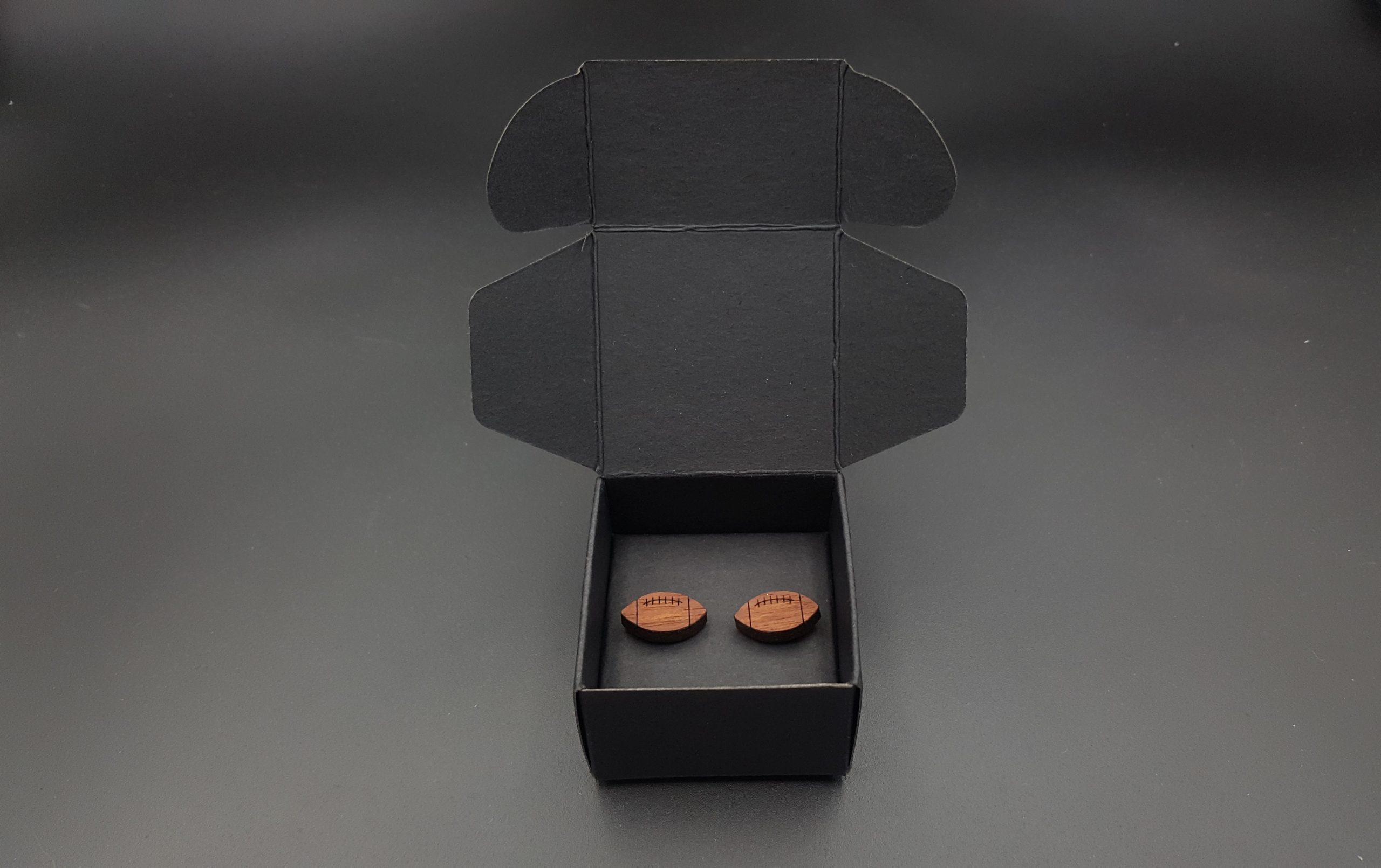 Kolczyki drewniane FOOTBALL AMERYKAŃSKI - obrazek 4