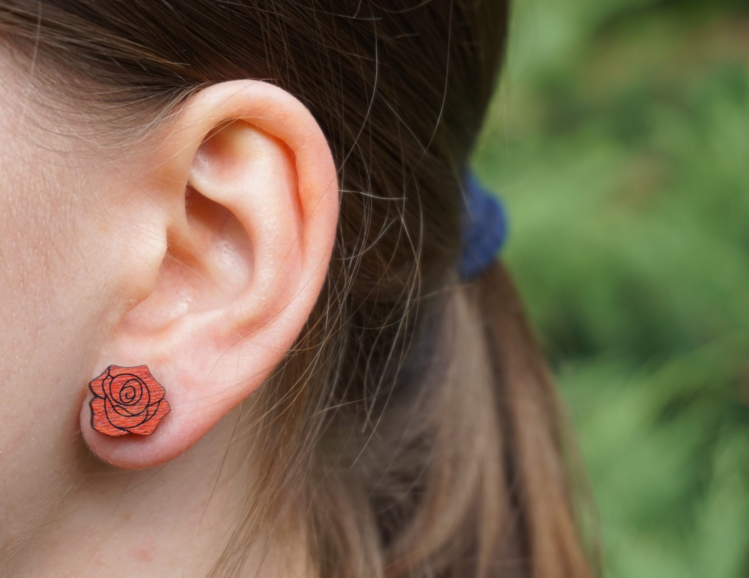 Kolczyki drewniane RÓŻE - obrazek 5