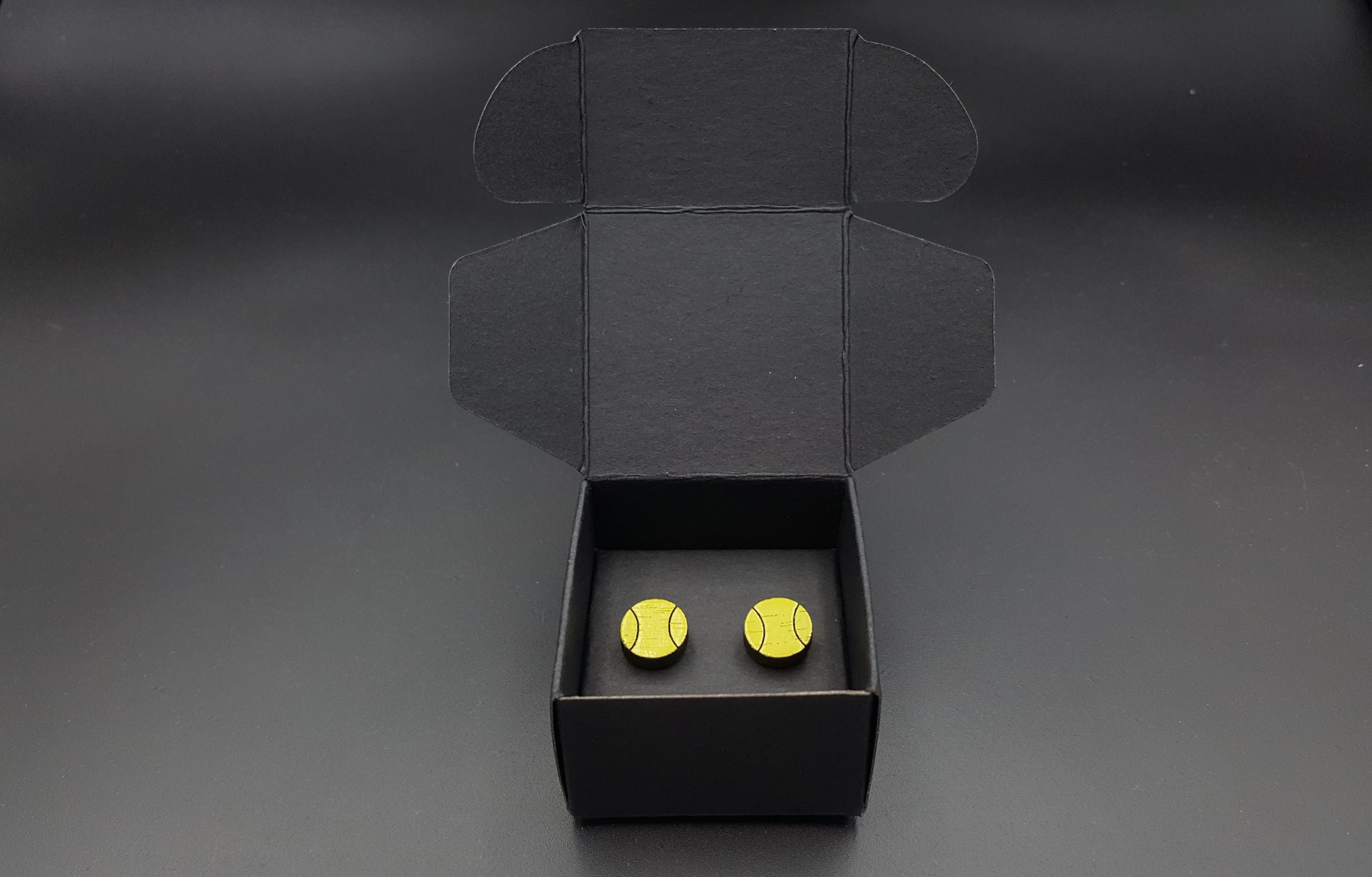 Kolczyki drewniane TENIS - obrazek 4