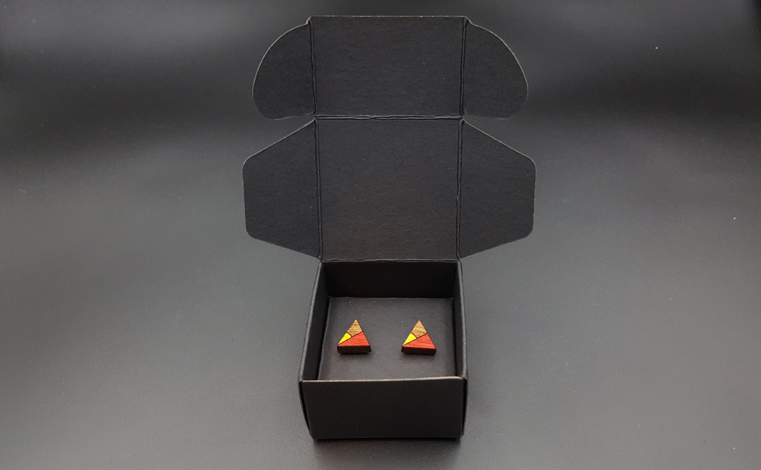 Kolczyki drewniane TRÓJKĄTY - obrazek 4