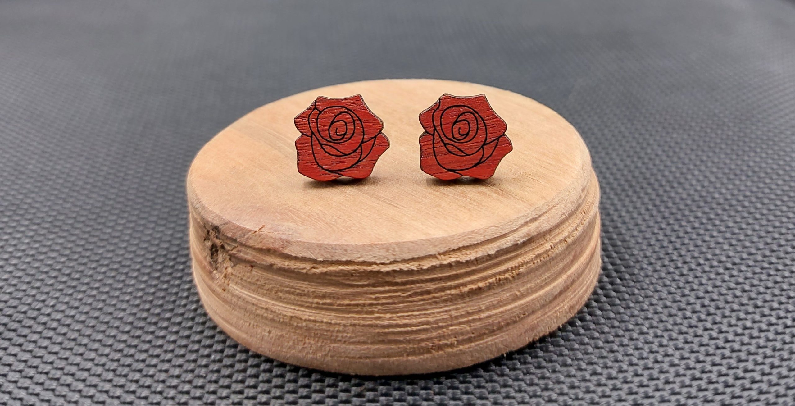 Kolczyki drewniane RÓŻE