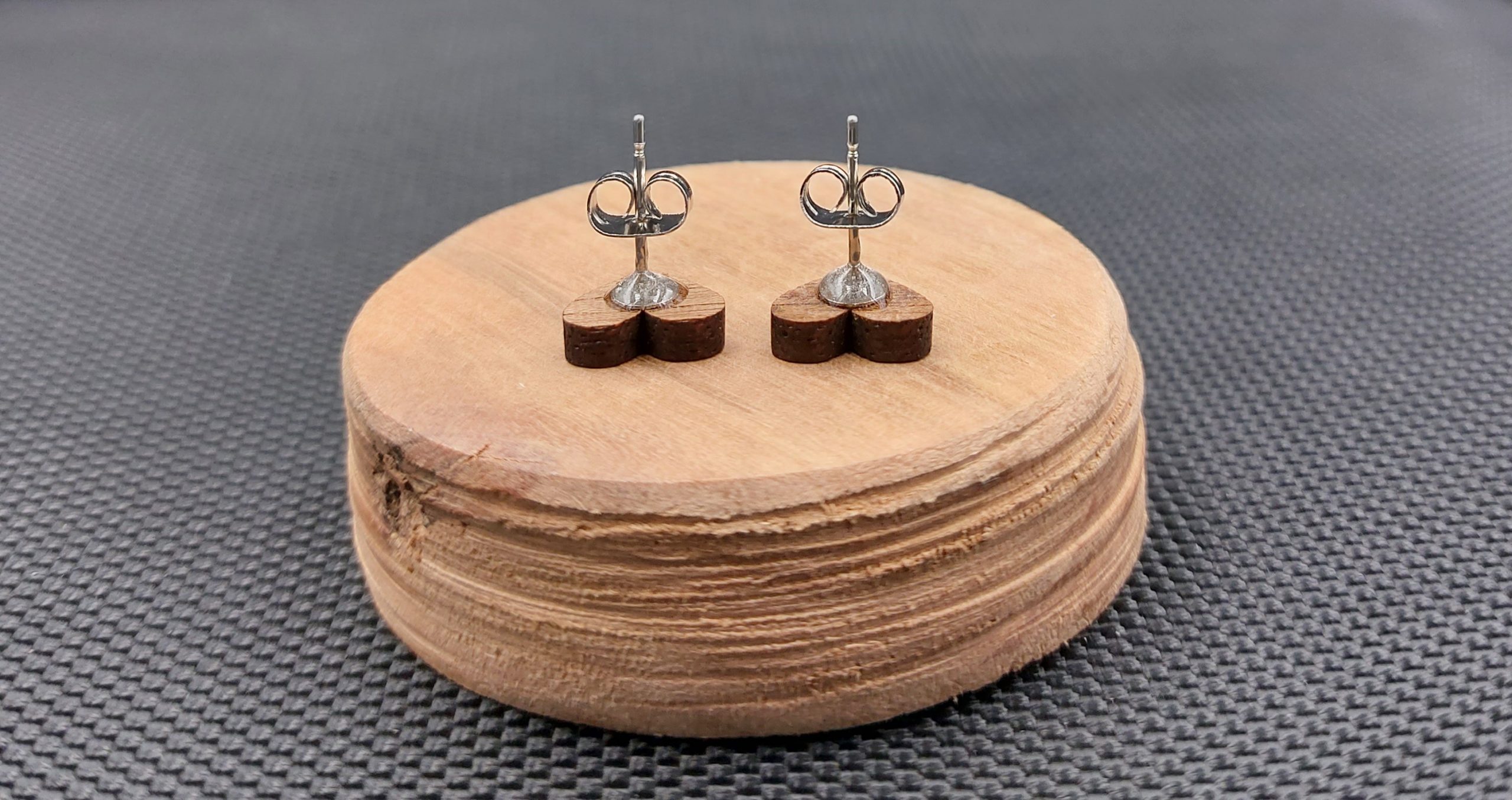 Kolczyki drewniane SERCA EKG - obrazek 2