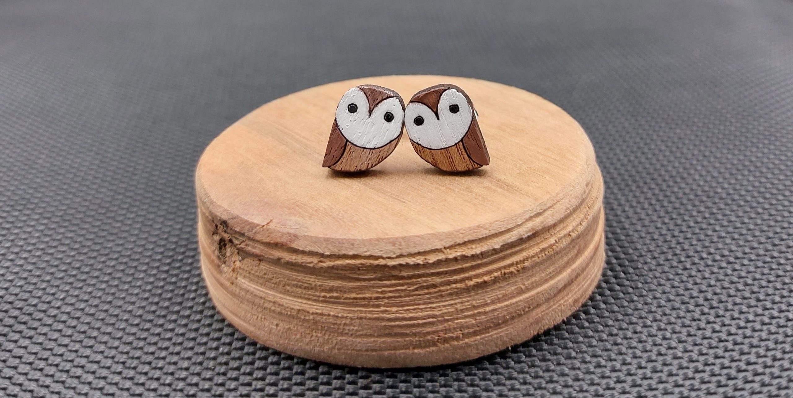 Kolczyki drewniane SOWY BRĄZOWE