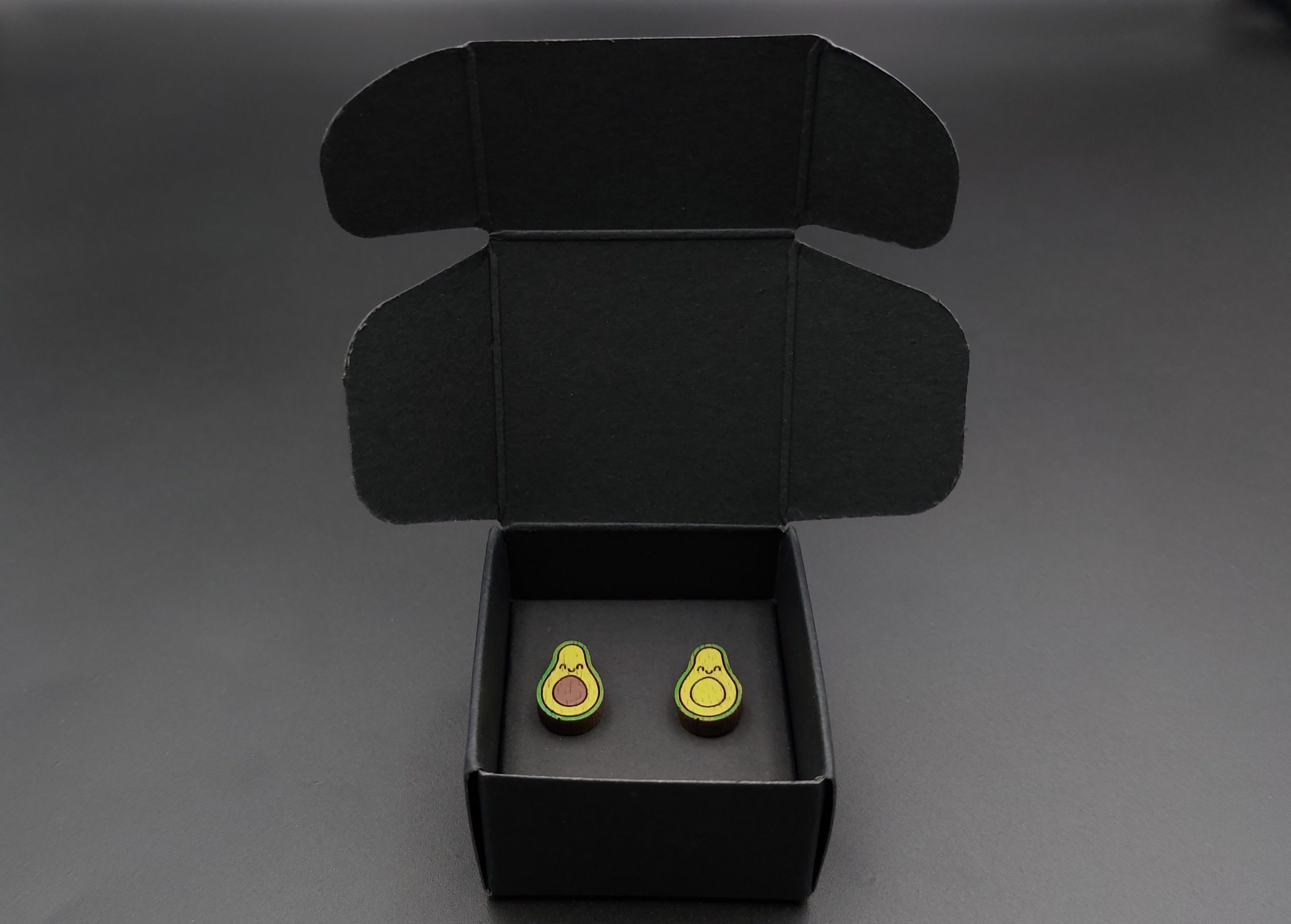 Kolczyki drewniane AWOKADO - obrazek 3