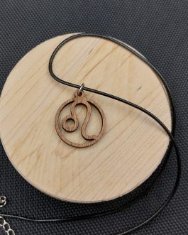 Wisiorek drewniany ZNAK ZODIAKU LEW