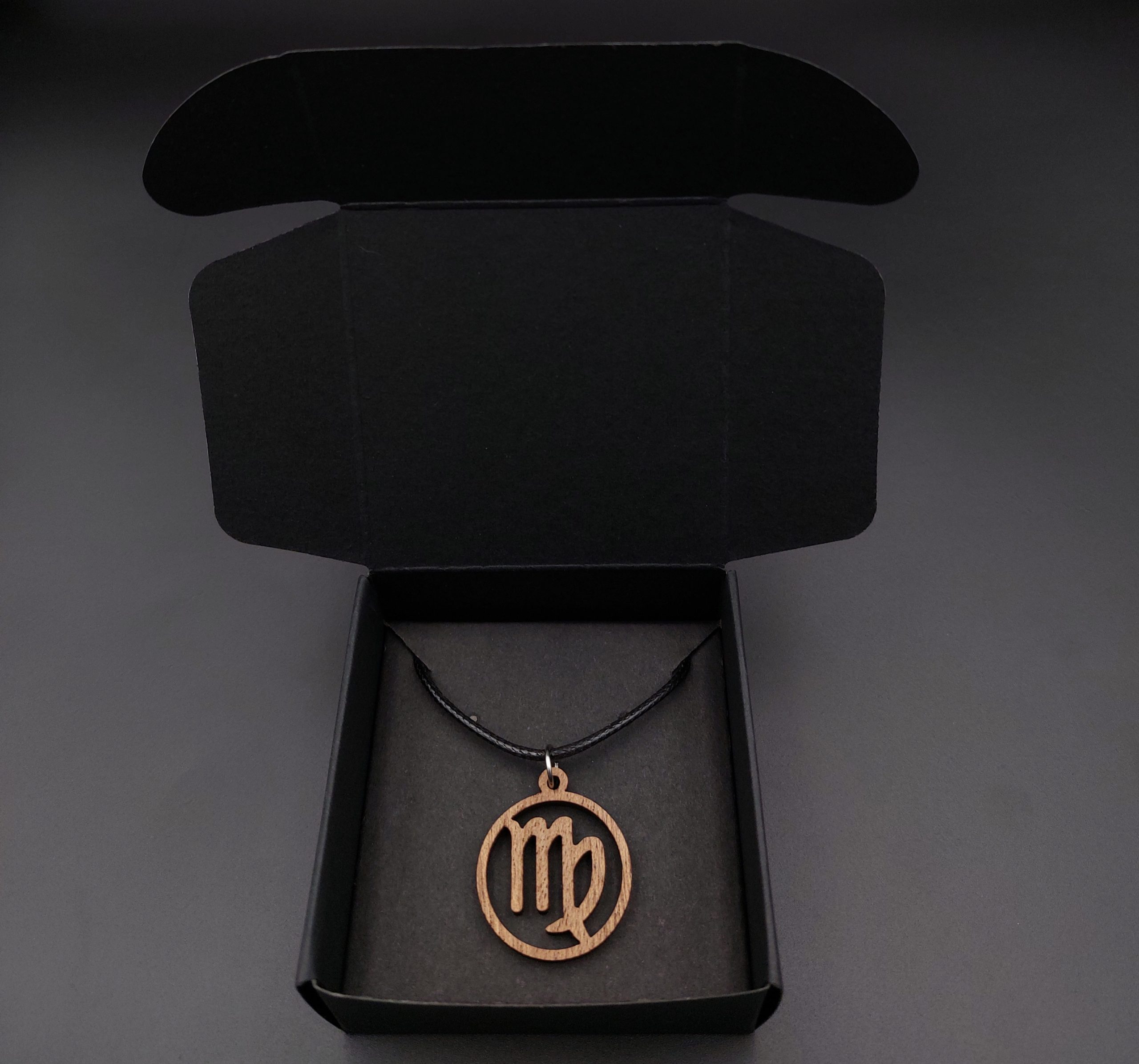 Wisiorek drewniany ZNAK ZODIAKU PANNA - obrazek 3