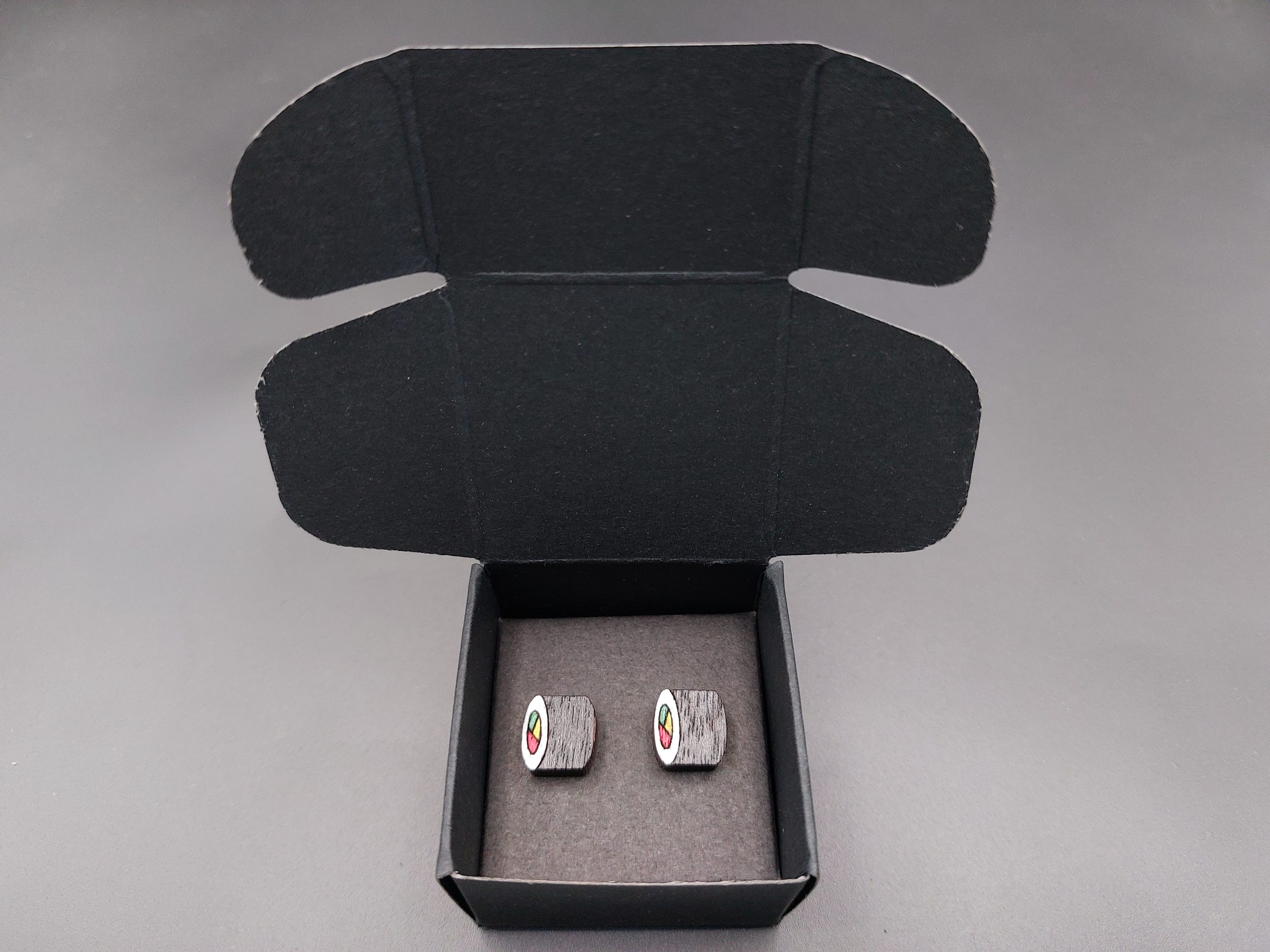 Kolczyki drewniane SUSHI - obrazek 3